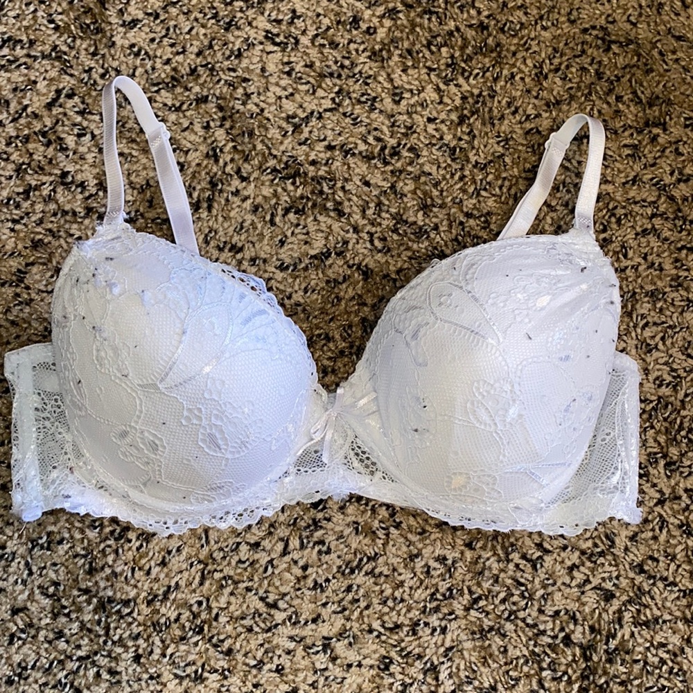 white lace bra